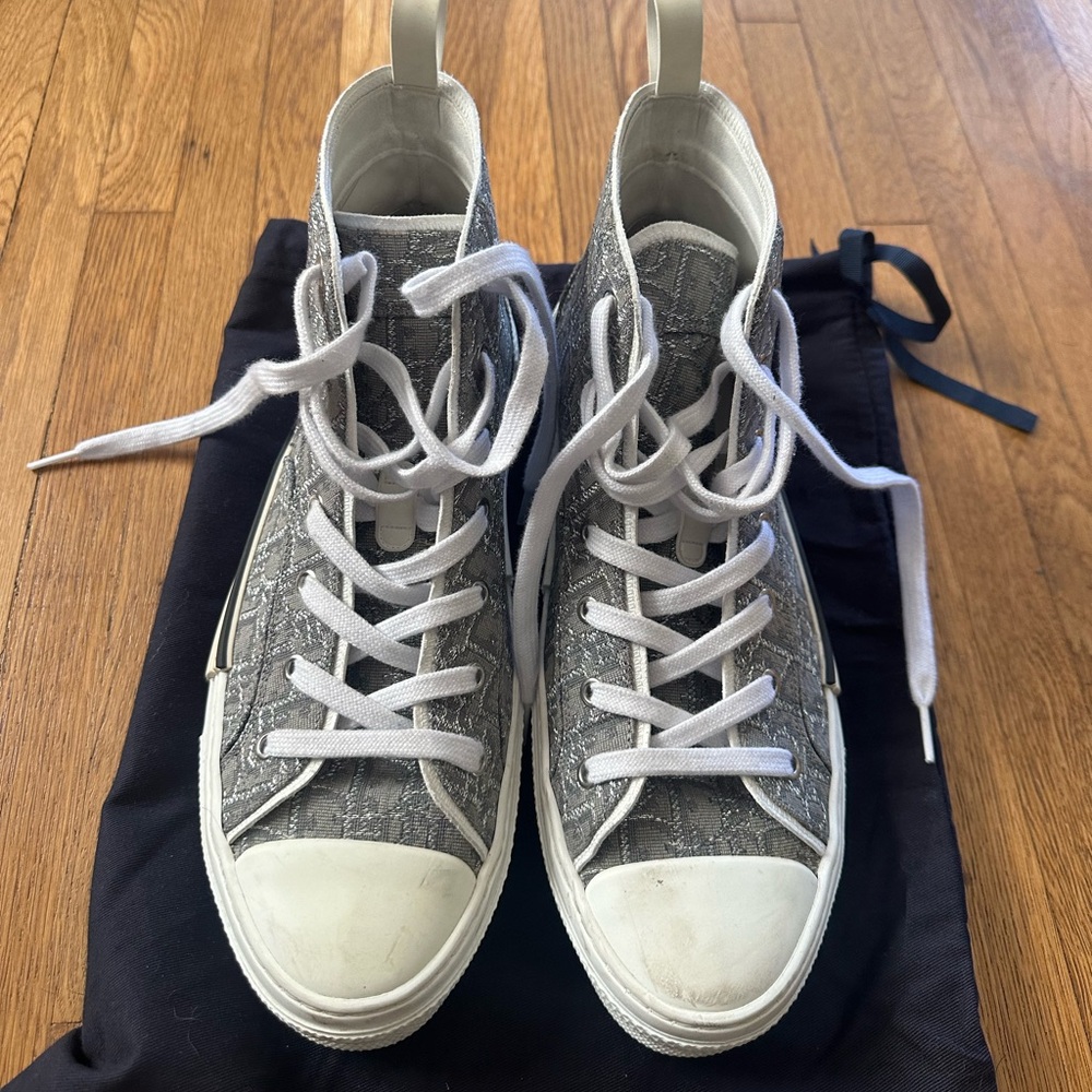 Dior sneakers